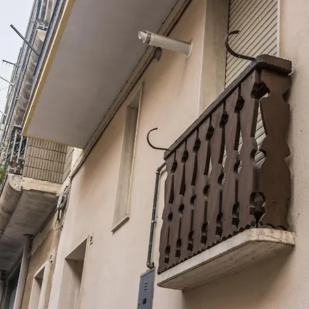 Colonna - Mole Sua Stat Alojamento de Acomodação e Pequeno-almoço 3*