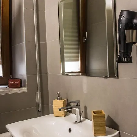 Bed & Breakfast Colonna - Mole Sua Stat 3*